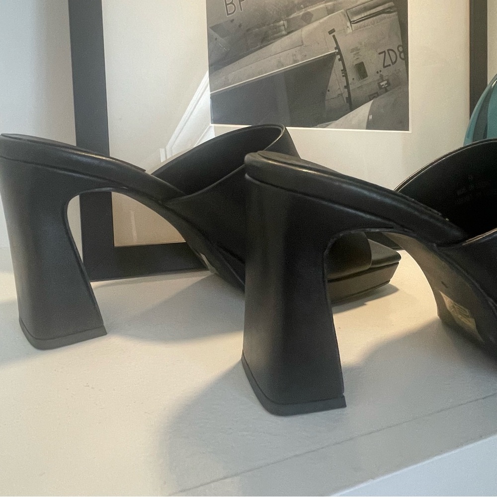 Brand New! Jeffery Campbell Platform Mule, Size 9 - Picture 2 of 11